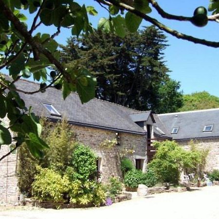 Les Pieds Dans L'Herbe Bed & Breakfast Rosporden Bagian luar foto